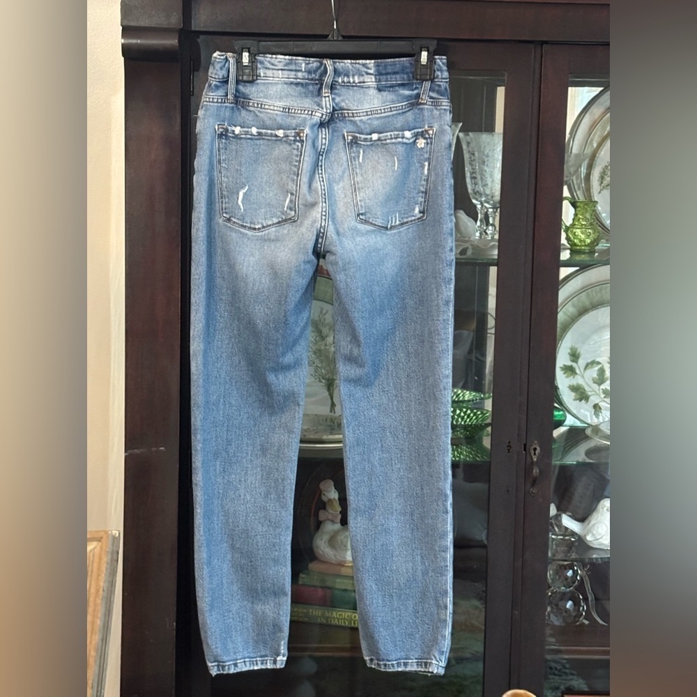 Black Orchid Skinny Boyfriend Jeans. Sz~26. Washed Distressed Denim EUC - Picture 2 of 12